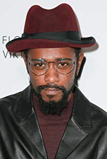 How tall is Lakeith Stanfield?